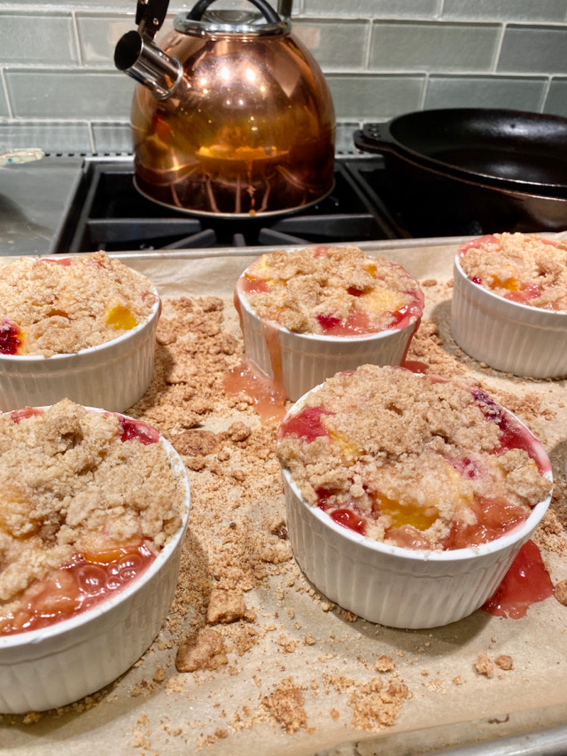 Personal Peach Blueberry Crisps