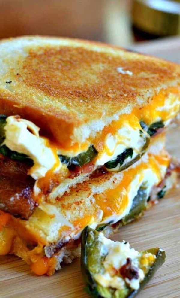 Jalapeño popper grilled cheese