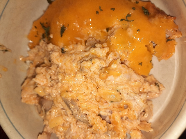 Guilt free buffalo chicken dip 😋 