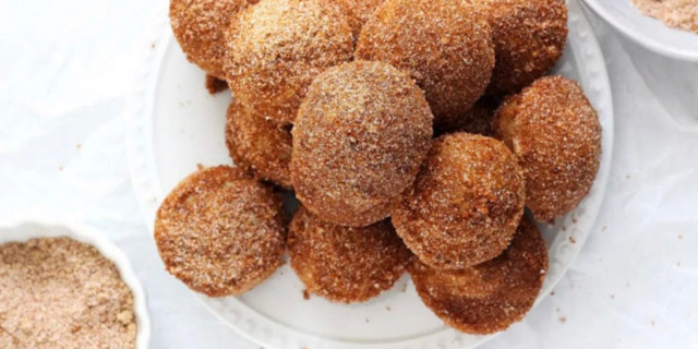 Cinnamon donut holes