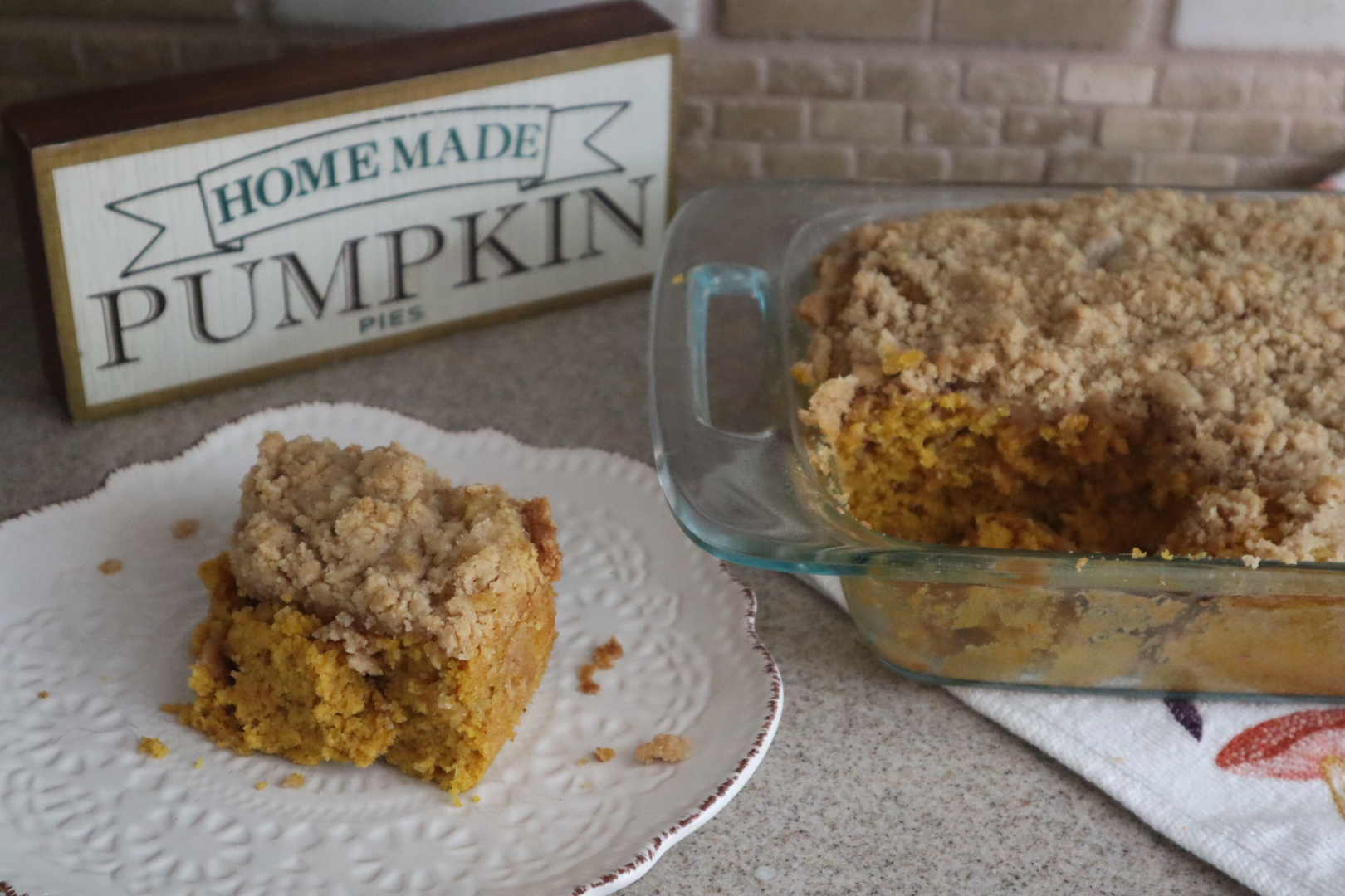 Pumpkin Spice Coffee Cake