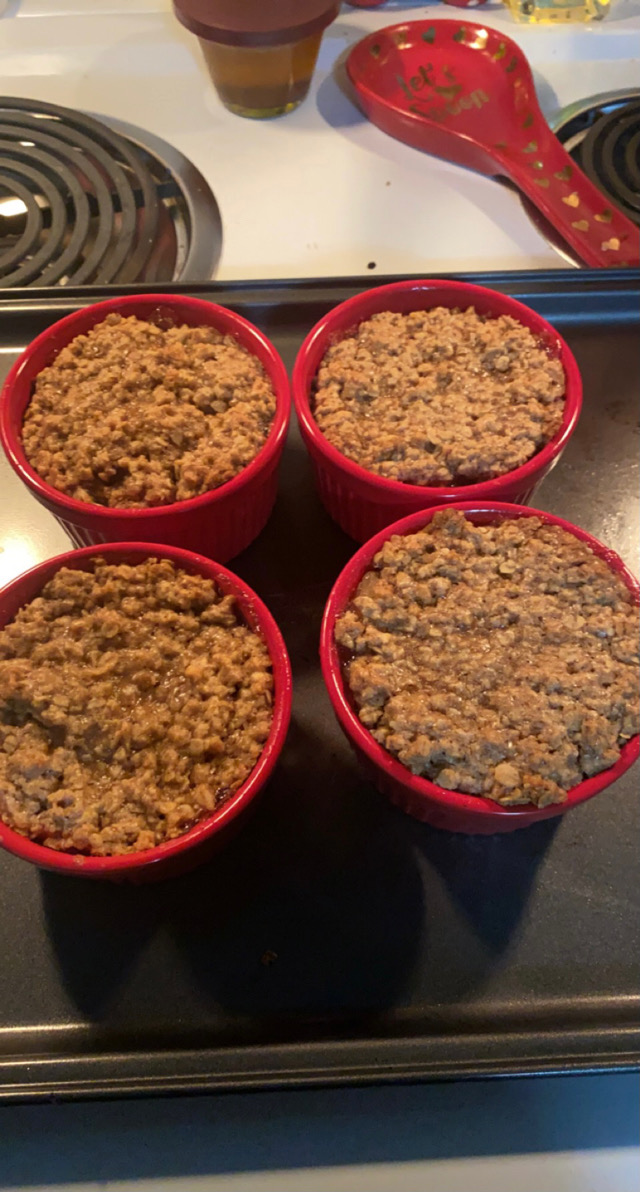 Easy apple crumble