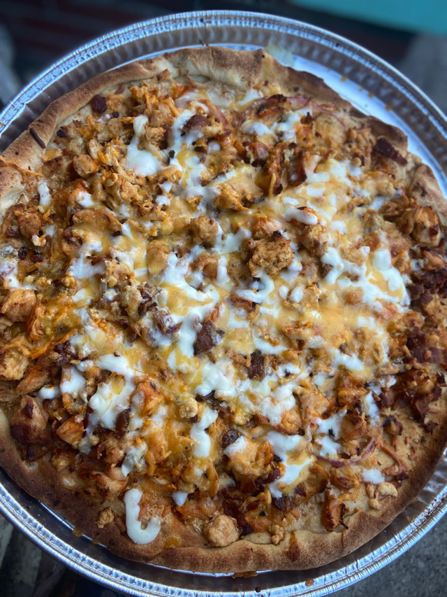 Grilled Buffalo chicken pizza
