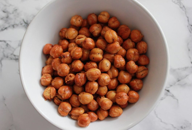 Air fried chickpeas