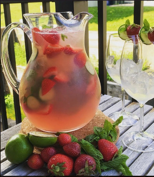Strawberry Punch Cocktail