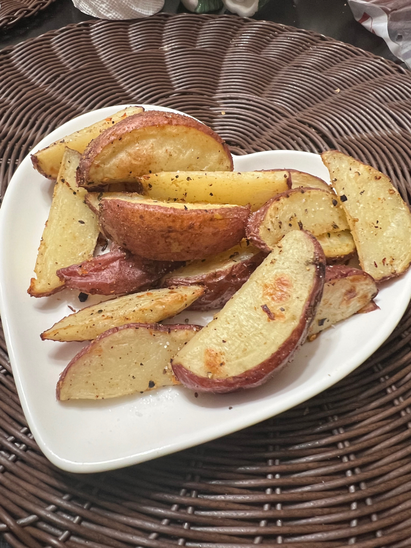 oven baked red potato wedges
