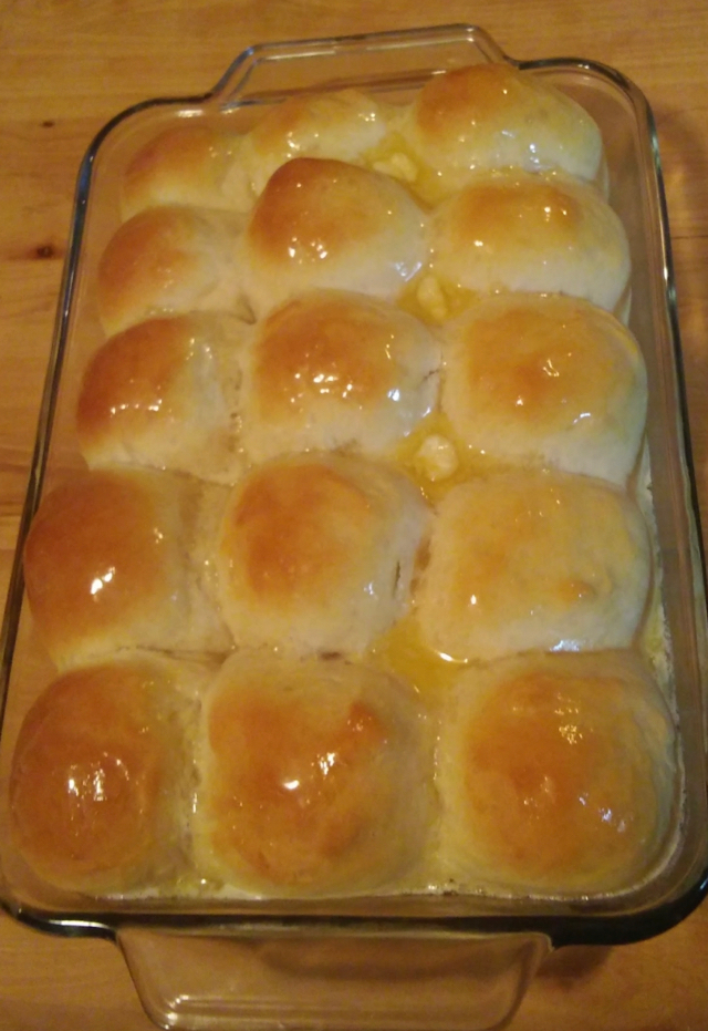 Yeast rolls with honey butter