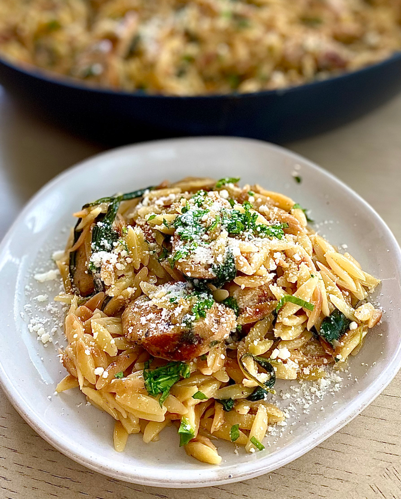 🤩 ONE POT SAUSAGE & PARMY ORZO 🤩