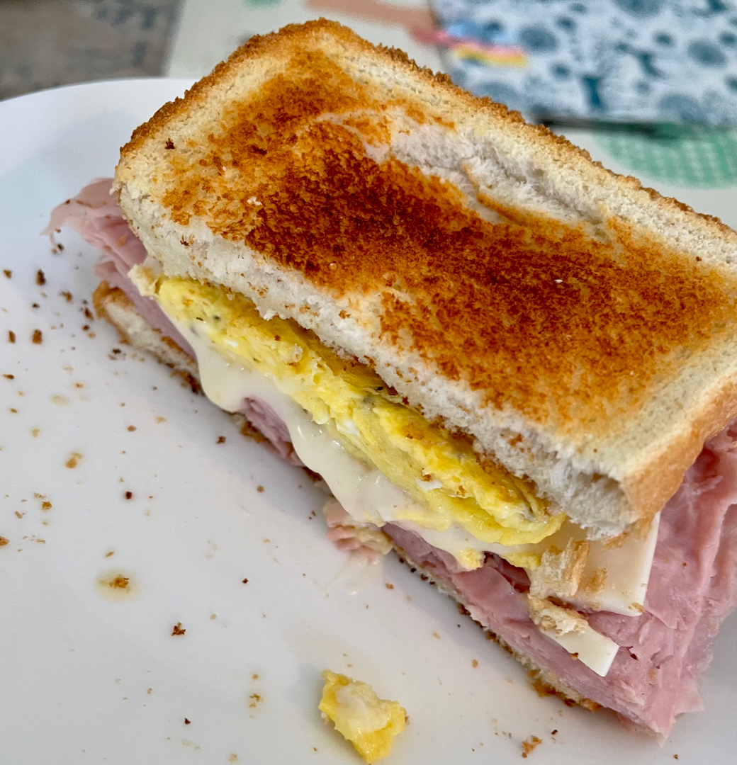 Simple Breakfast Sandwich