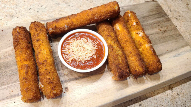 Homemade Mozzarella Sticks