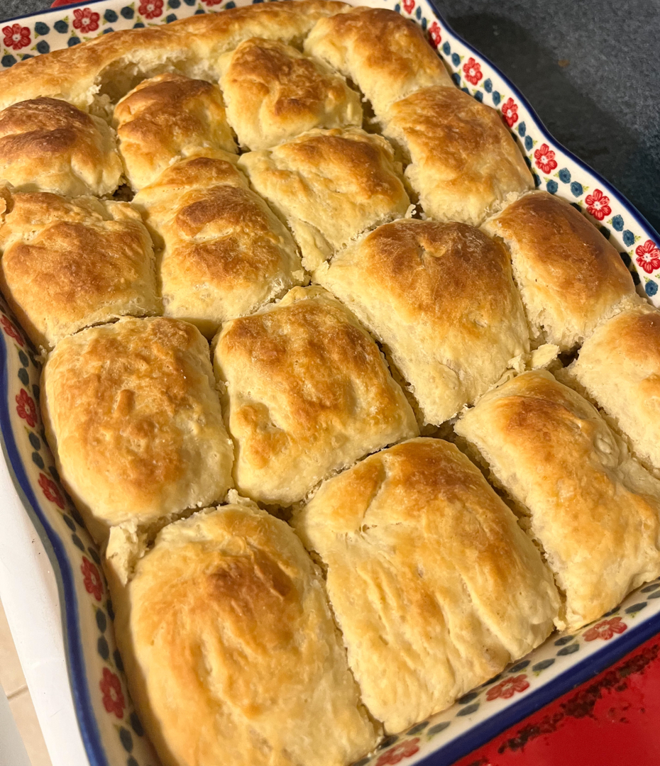 Yellow Syrup Yeast Rolls
