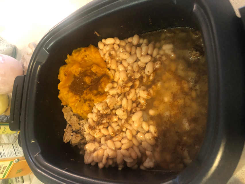 Slow cooker turkey pumpkin bean chili