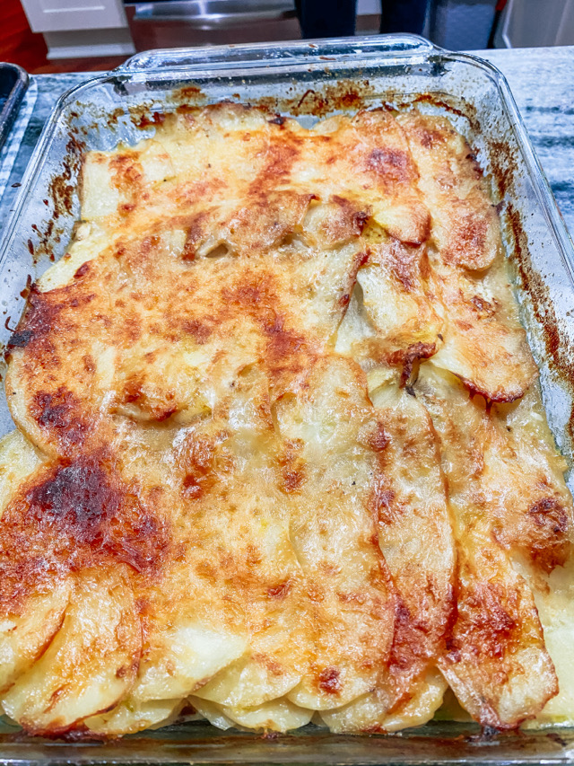 Cheesy Potatoes Please