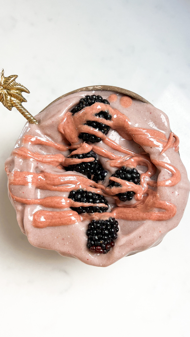 Cotton candy smoothie bowl