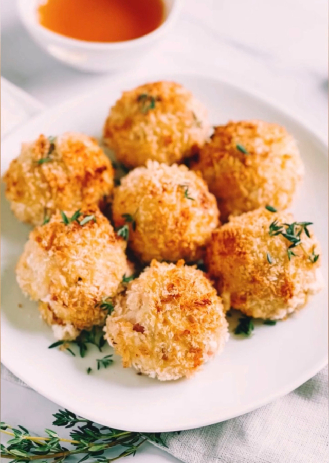 PIG AND FIG GOAT CHEESE BALLS