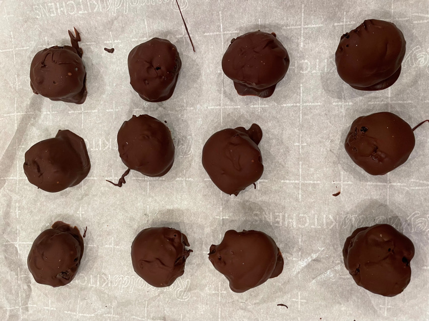 Vegan Oreo Truffles