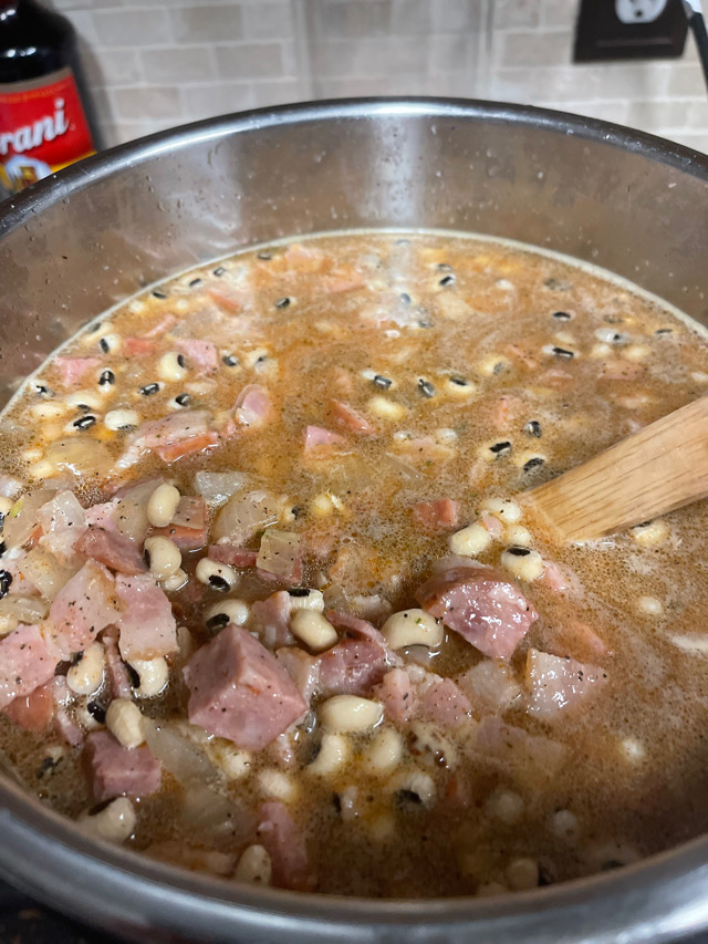 Instant Pot Maple Bacon Blackeyed Peas