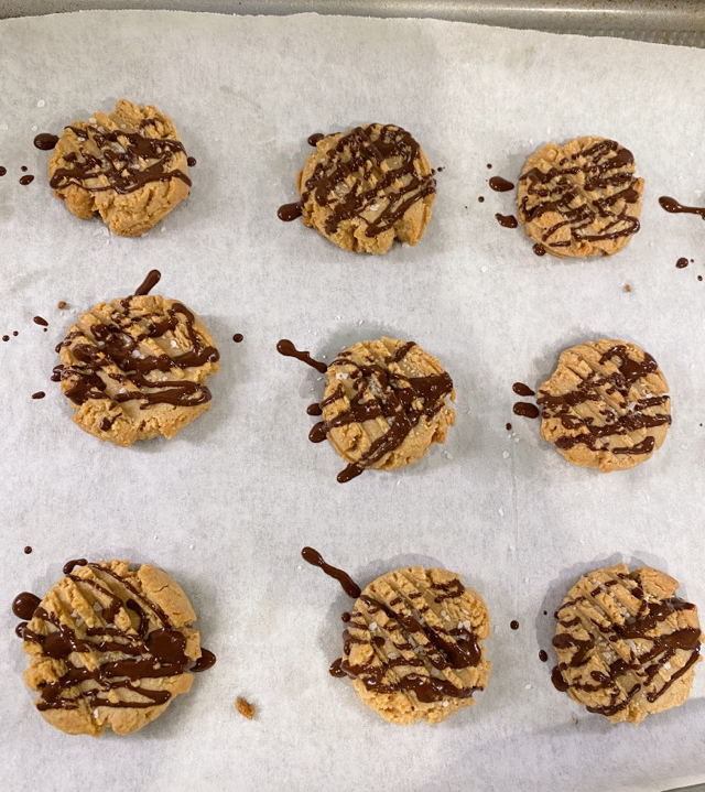 Almond Flour Peanut Butter Cookies