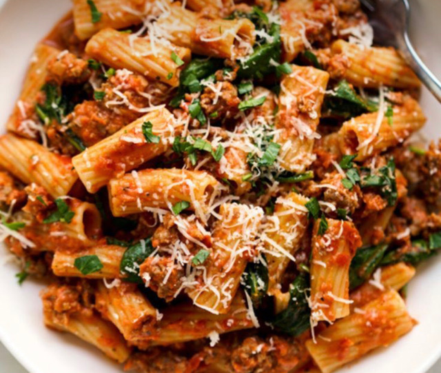 Creamy Italian Sausage and Spinach Pasta