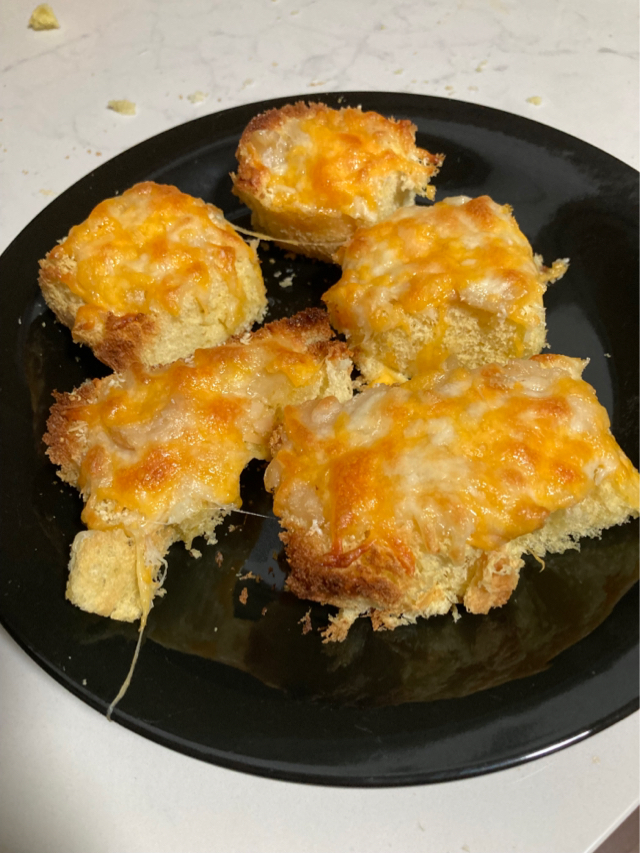Cheesy Garlic Bread