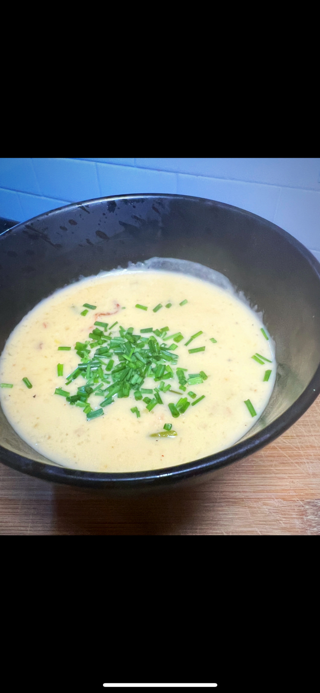 Roasted Garlic Bacon and Beer Cheese Soup