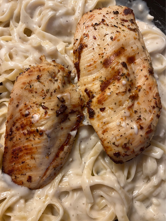 Chicken Fettuccine Alfredo
