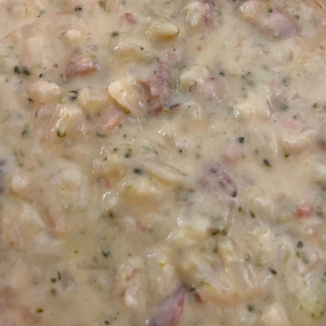 Crockpot potato and broccoli cheese soup