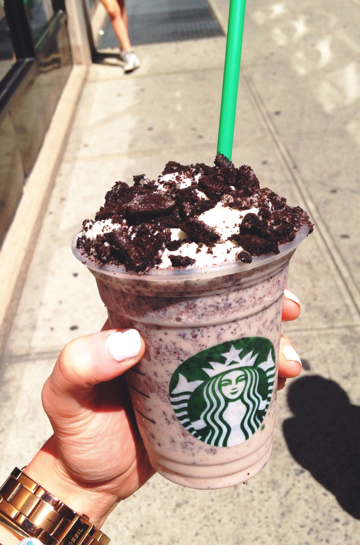 Copy cat Starbucks Oreo frappe 😋!