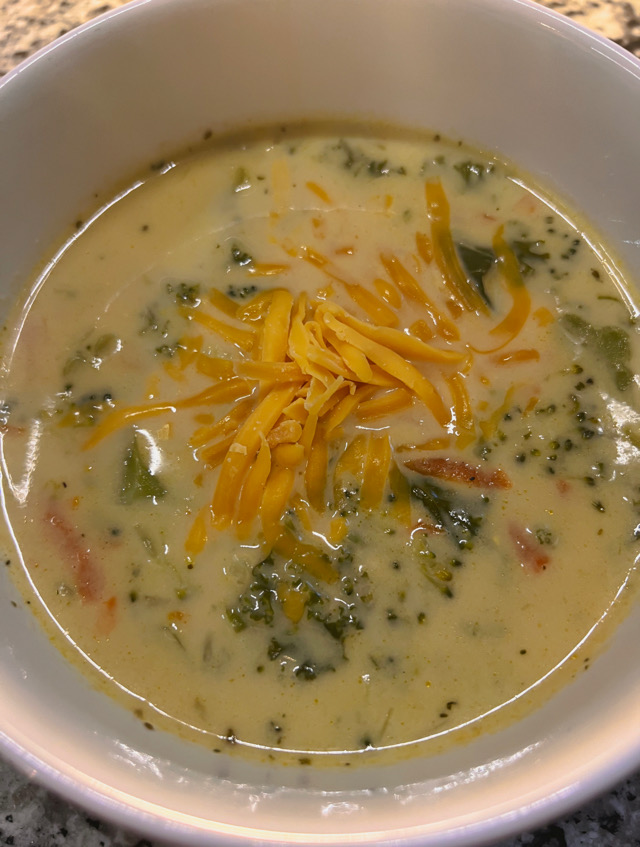 Cheesy broccoli and kale soup
