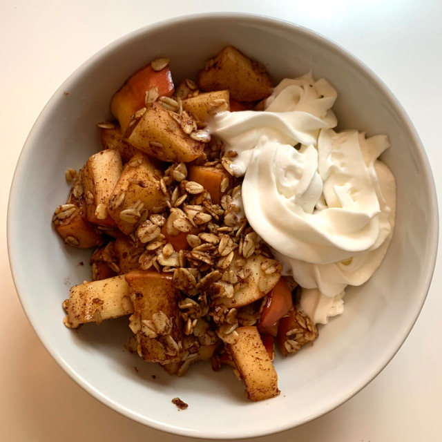 Stovetop apple crisp