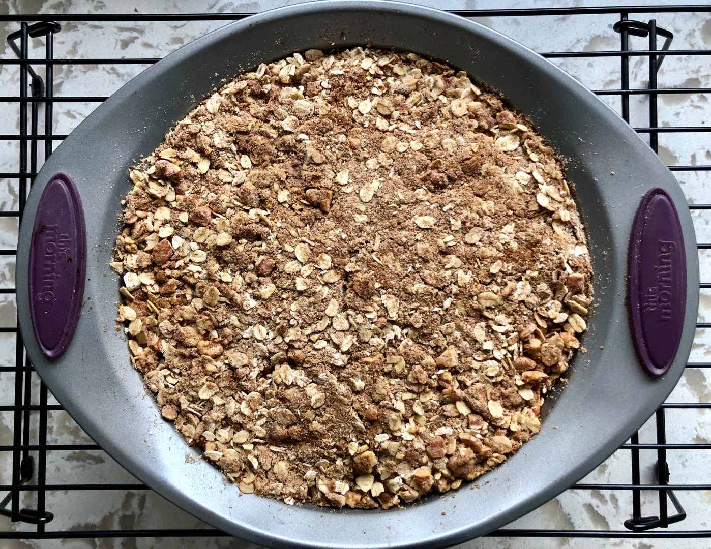 oat and walnut apple crumble