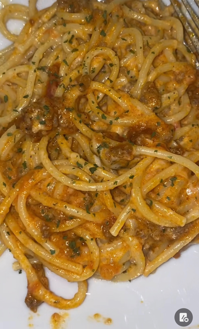 Tiktok viral baked spaghetti