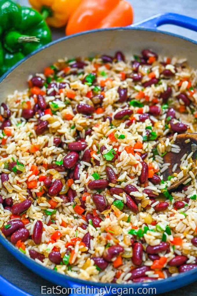 Vegan creamy carribbean rice and beans