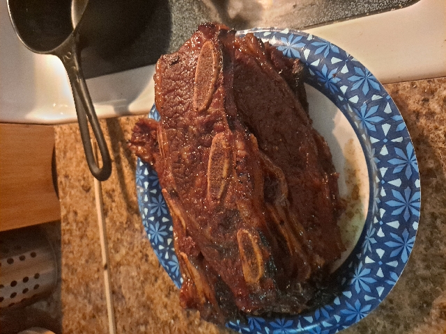 Kalbi (Korean BBQ short ribs)