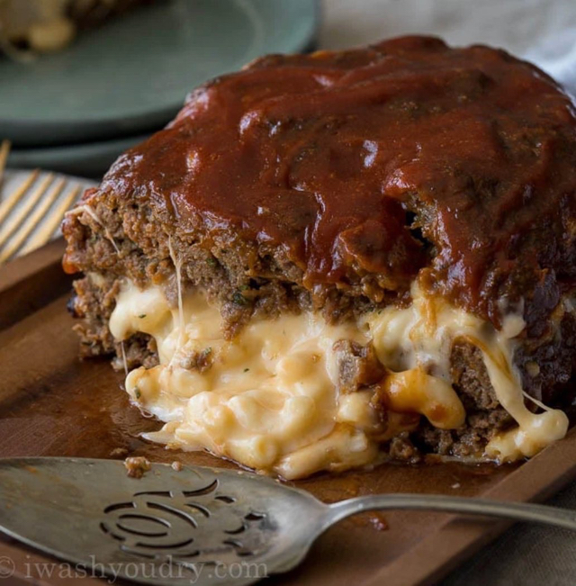 Macaroni And Cheese Stuffed Meatloaf