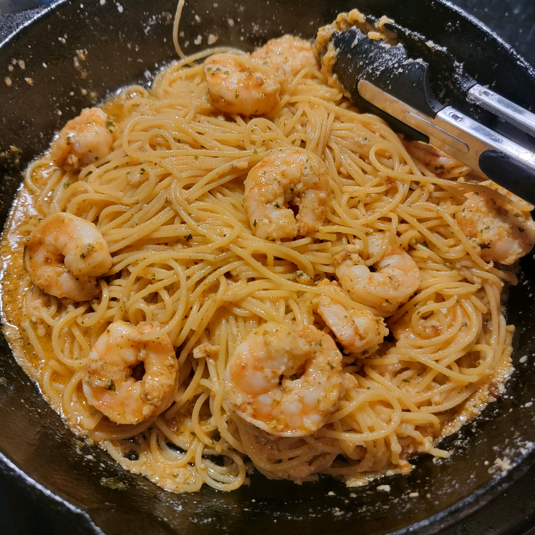 Garlic Butter Shrimp with Pasta