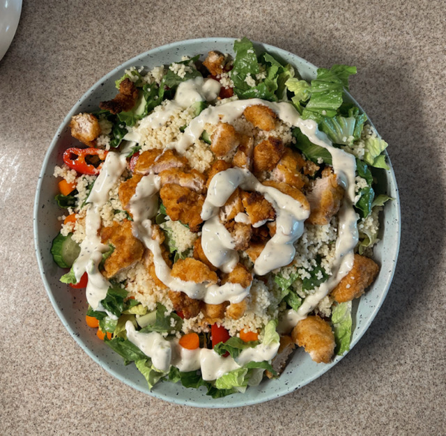 Easy and balanced crispy chicken salad