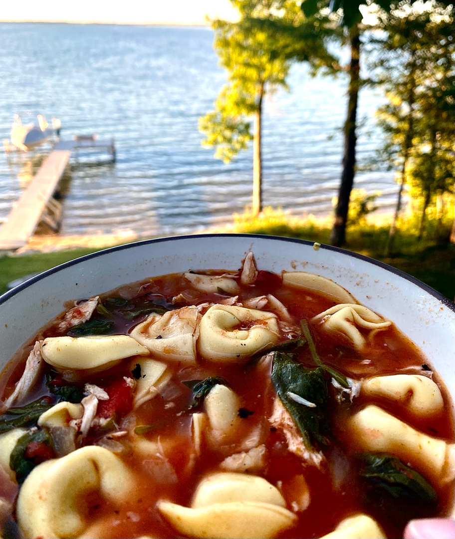 Easy chicken and spinach tortellini soup