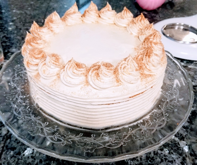 Cinnamon Roll Cake