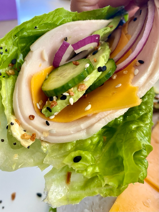 🥳 TURKEY, CHEDDAR, & VEGGIE LETTUCE WRAP 🥳