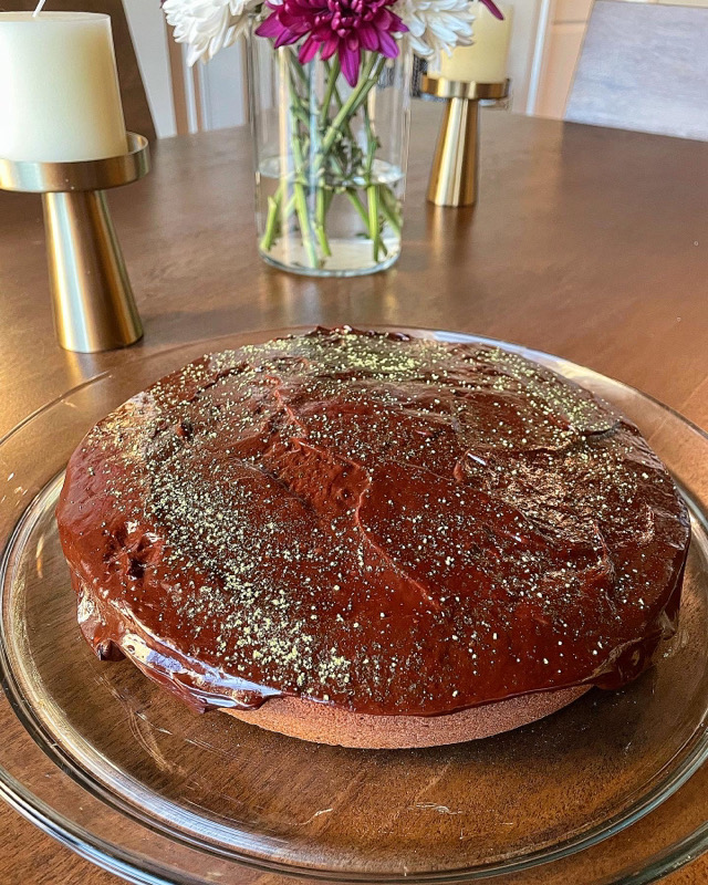 Chocolate-Matcha Butter Mochi Cake