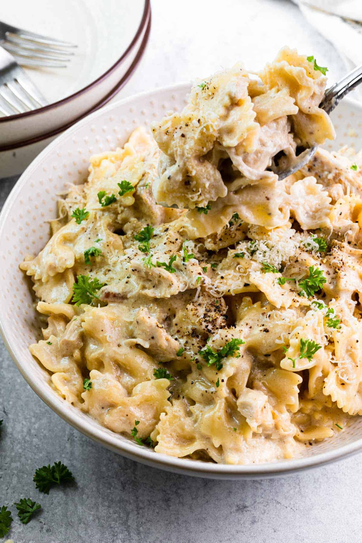 Instant Pot Chicken Alfredo