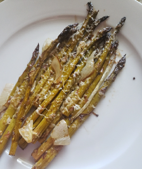 Balsamic lemon roasted asparagus