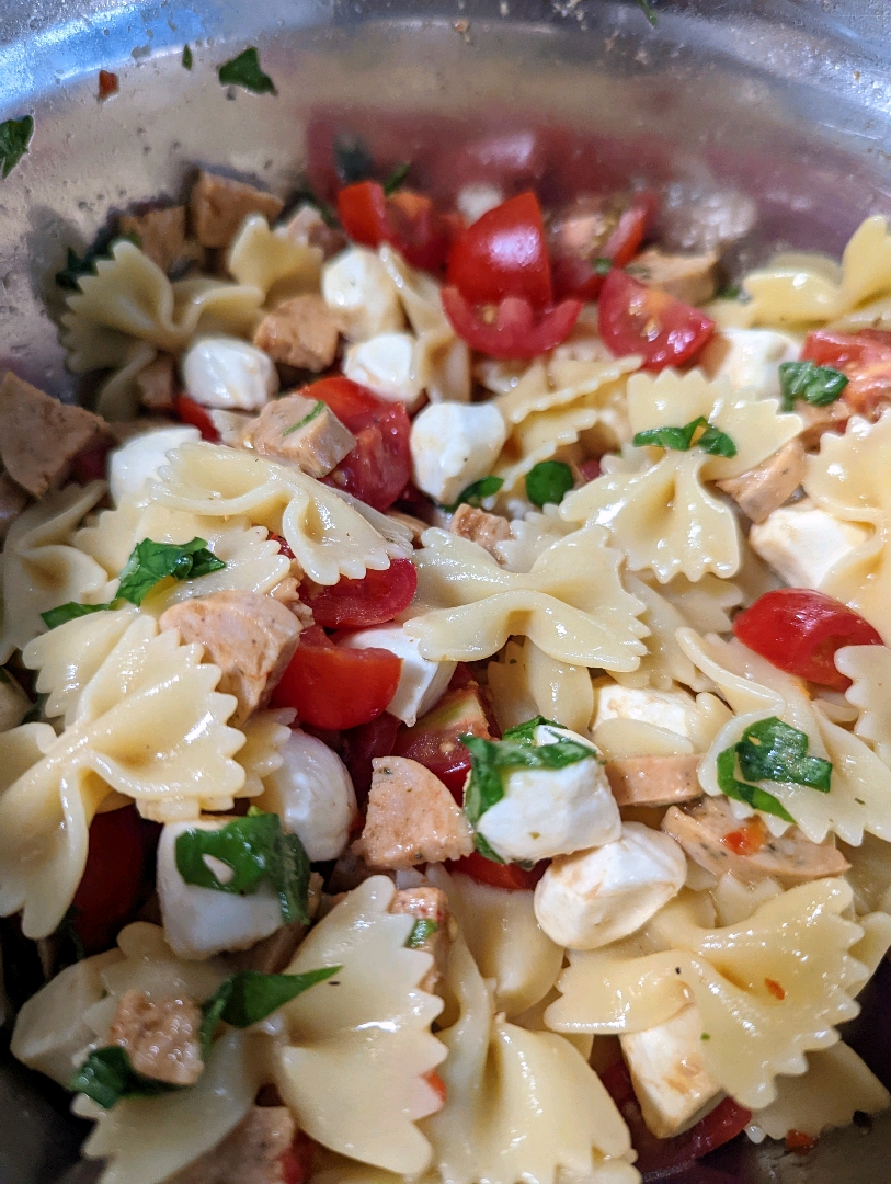 Caprese Pasta Salad