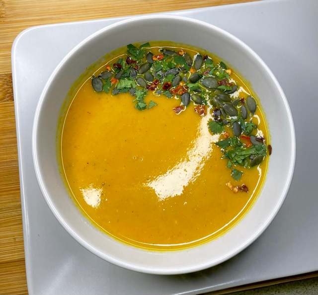 Carrot, ginger & turmeric soup