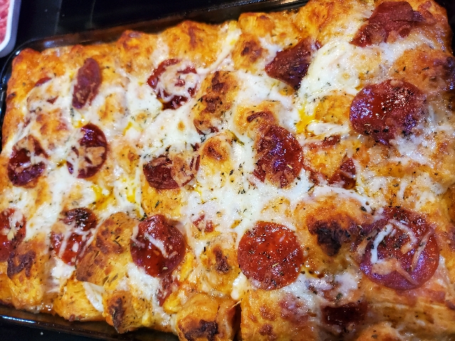 30 Min. Pull Apart Pizza Bites