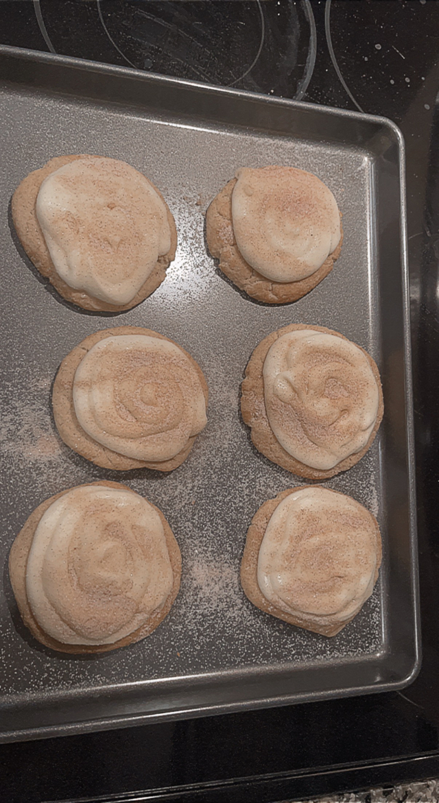 Crumbl Copycat Snickerdoodle cookie