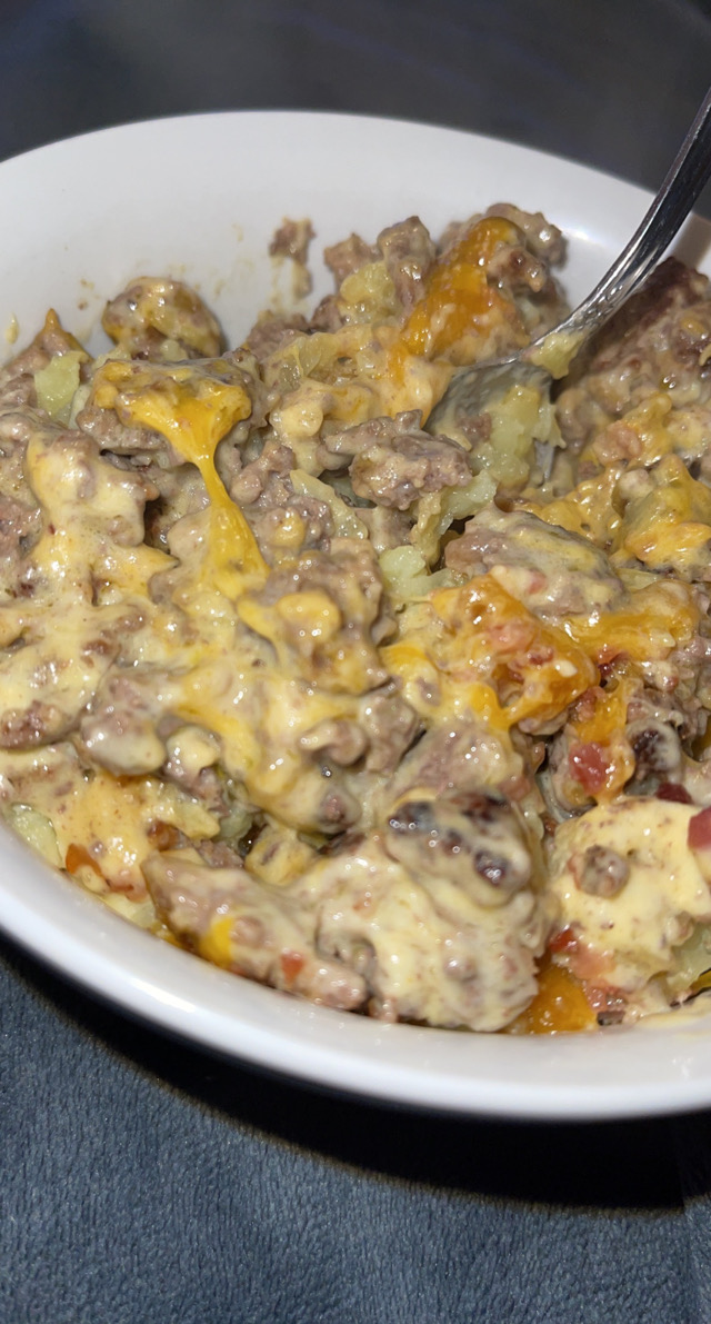 Bacon Cheeseburger Tater Tot Casserole