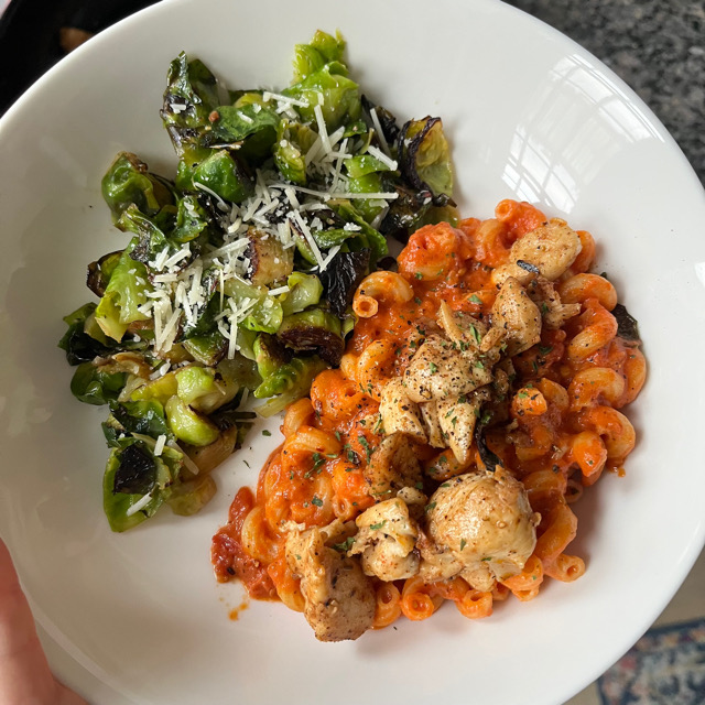 Creamy pasta w brussels
