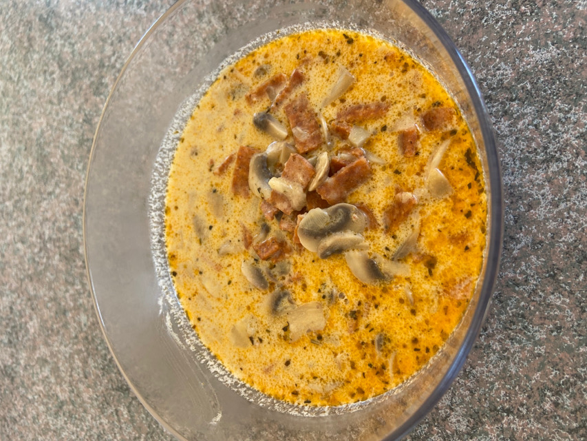 Keto bacon and mushroom soup